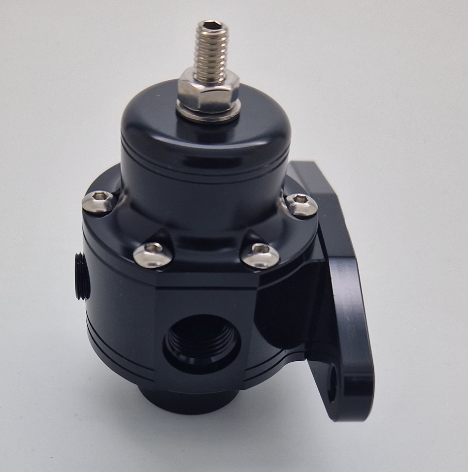 Beltenick Benzindruckregler Anschlüsse 06AN innen. Einstellbereich 2.0-6,9 bar