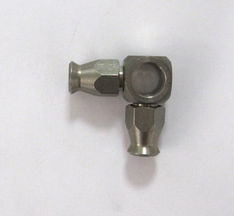 Anschluß Doppelbanjo 10mm 90° Dash 03 Edelstahl