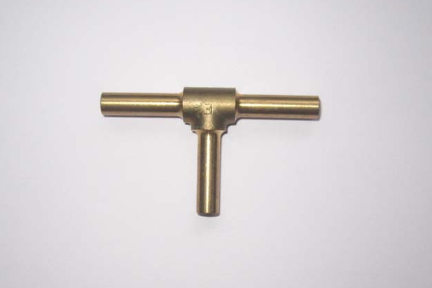 T-Stück glatt, Messink 6 mm